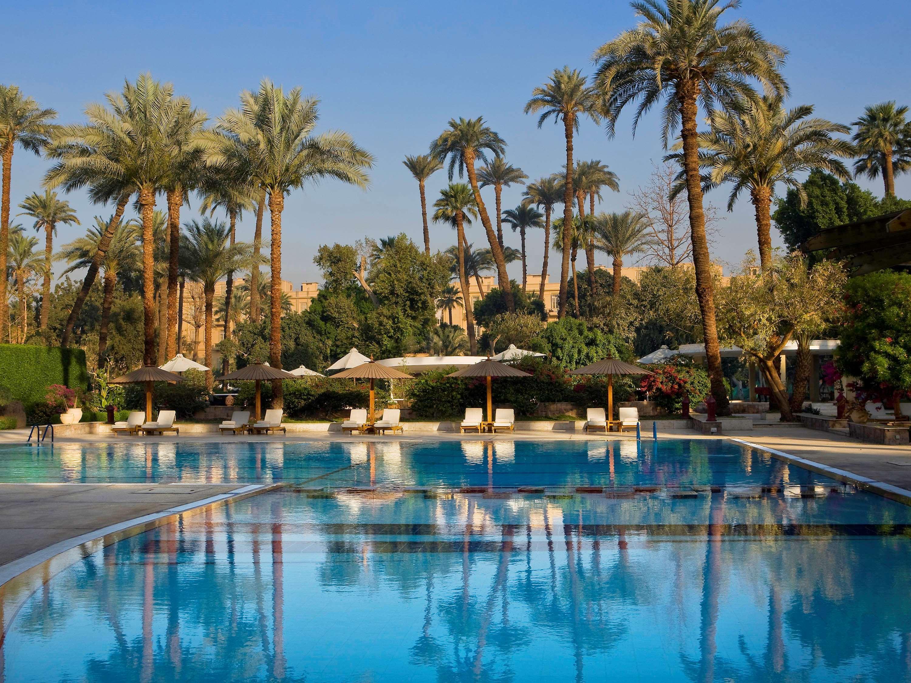 Pavillon Winter Luxor Hotel Bagian luar foto The pool at the Four Seasons Hotel, Cairo