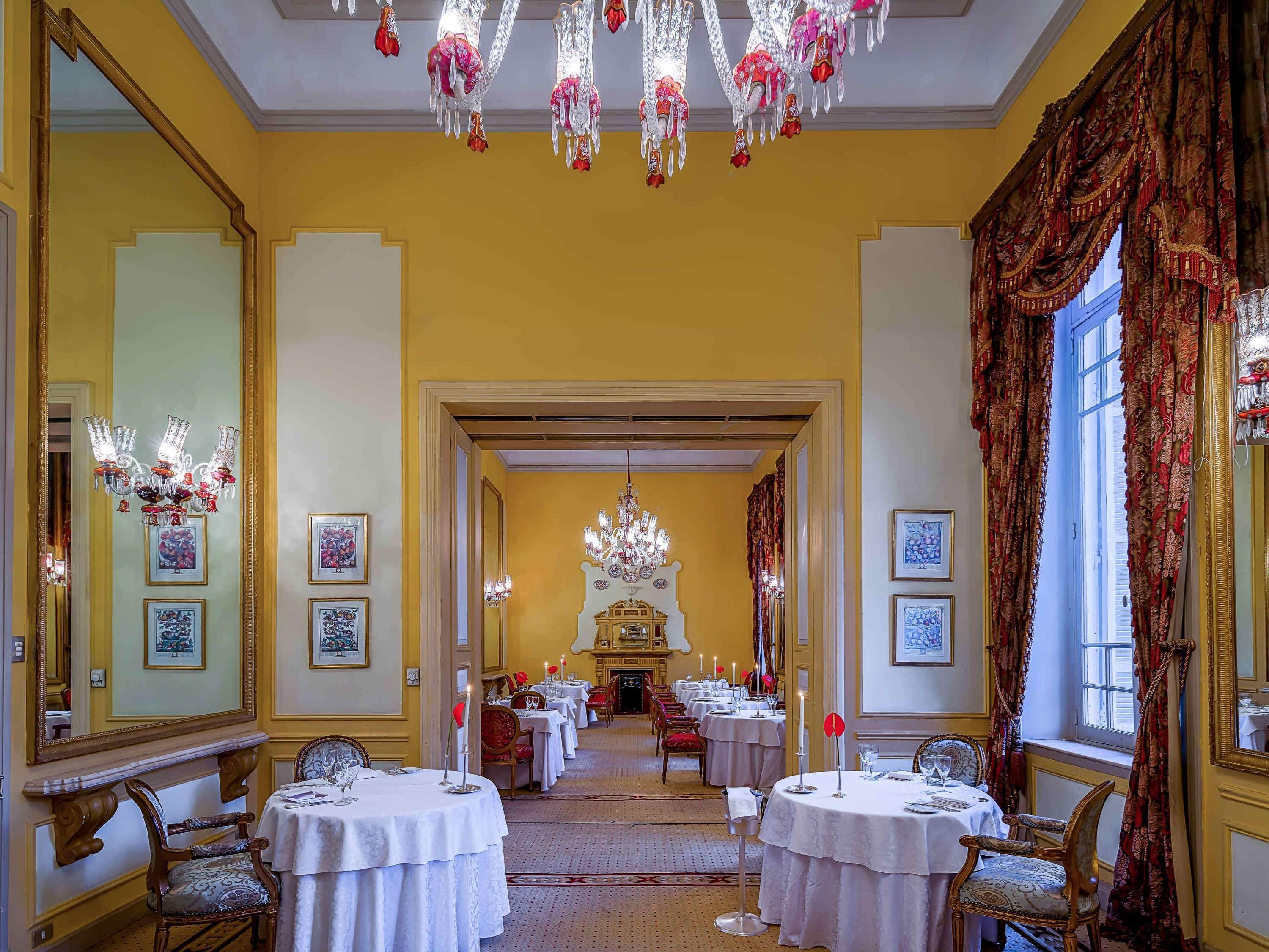 Pavillon Winter Luxor Hotel Bagian luar foto The restaurant