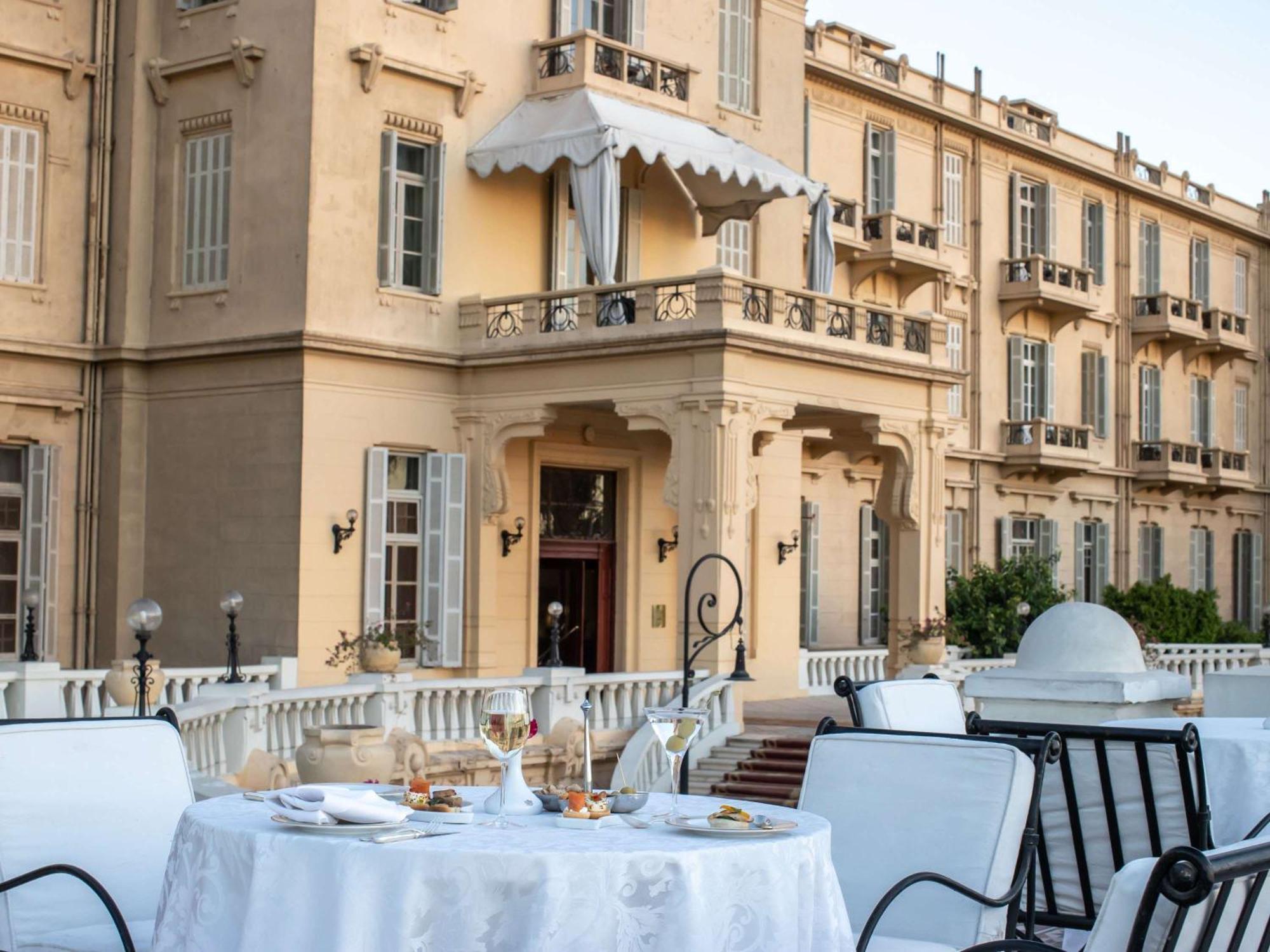 Pavillon Winter Luxor Hotel Bagian luar foto The Westin Palace, Cairo